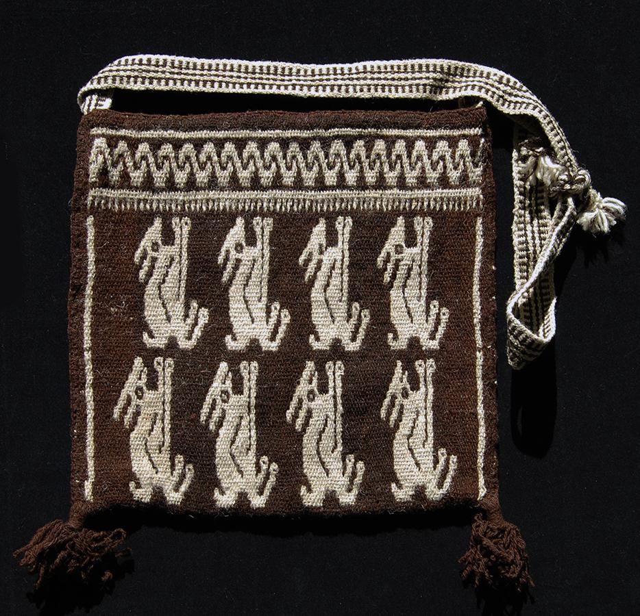 Woven brown and white shoulder bag or kutsuri