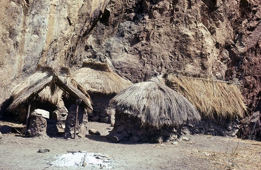 Te'ekata ~ Photograph ©Juan Negrín 1976 -2023